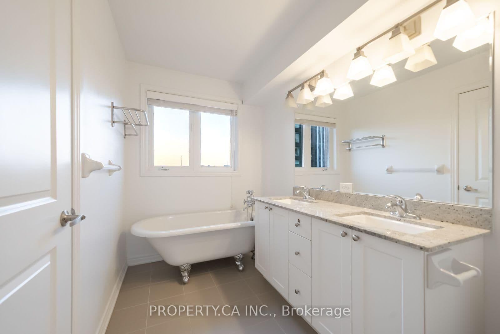383 Prince Of Wales Drive, Unit 112 thumbnail 37