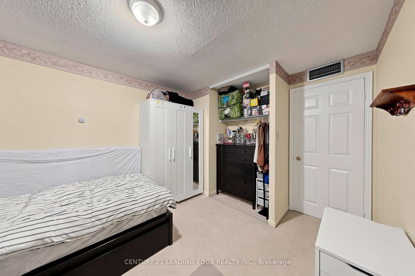 1230 Marlborough Court W, Unit 1106 thumbnail 24