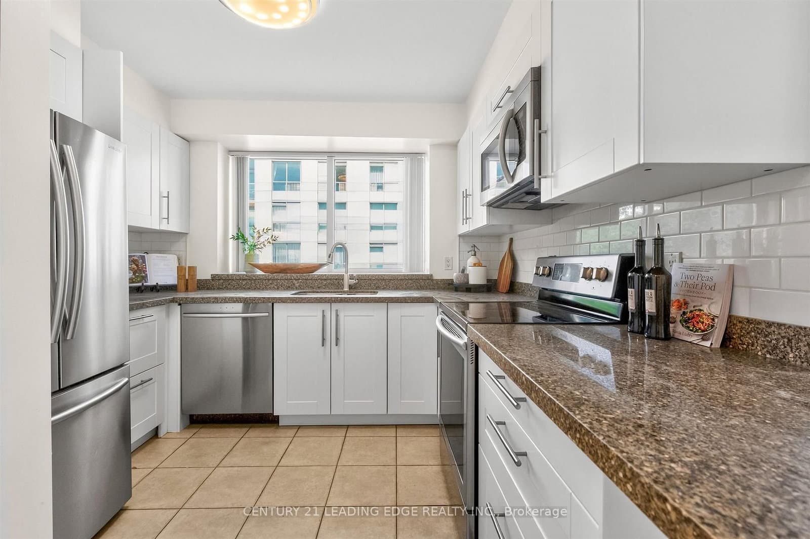 2585 Erin Centre Boulevard, Unit 403 thumbnail 3