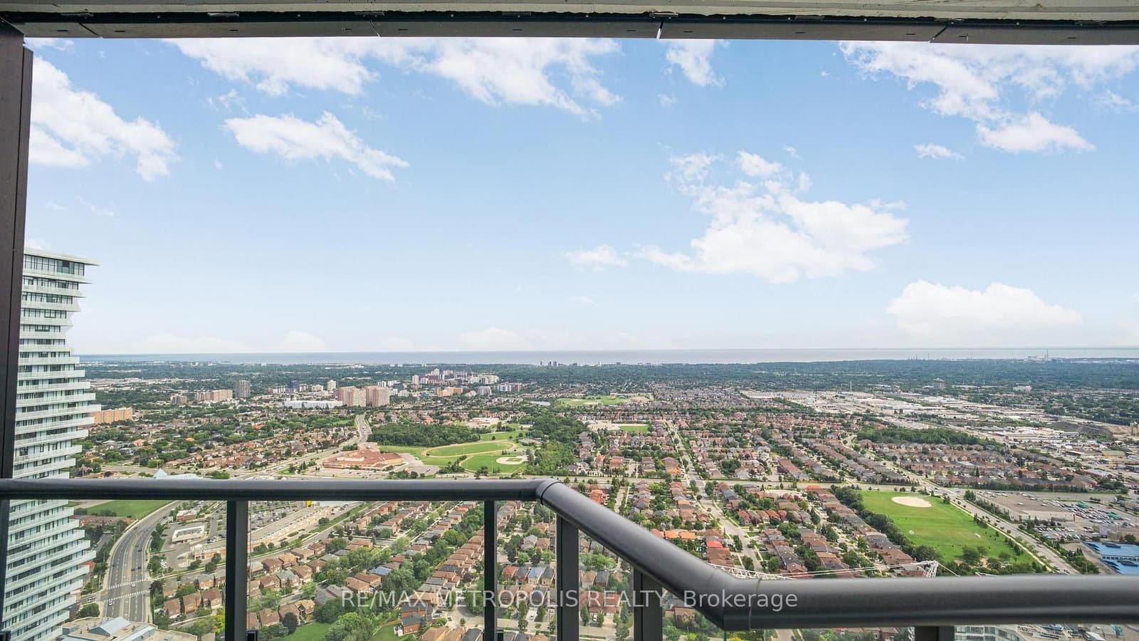 448 Burnhamthorpe Rd W 5611 thumbnail 10
