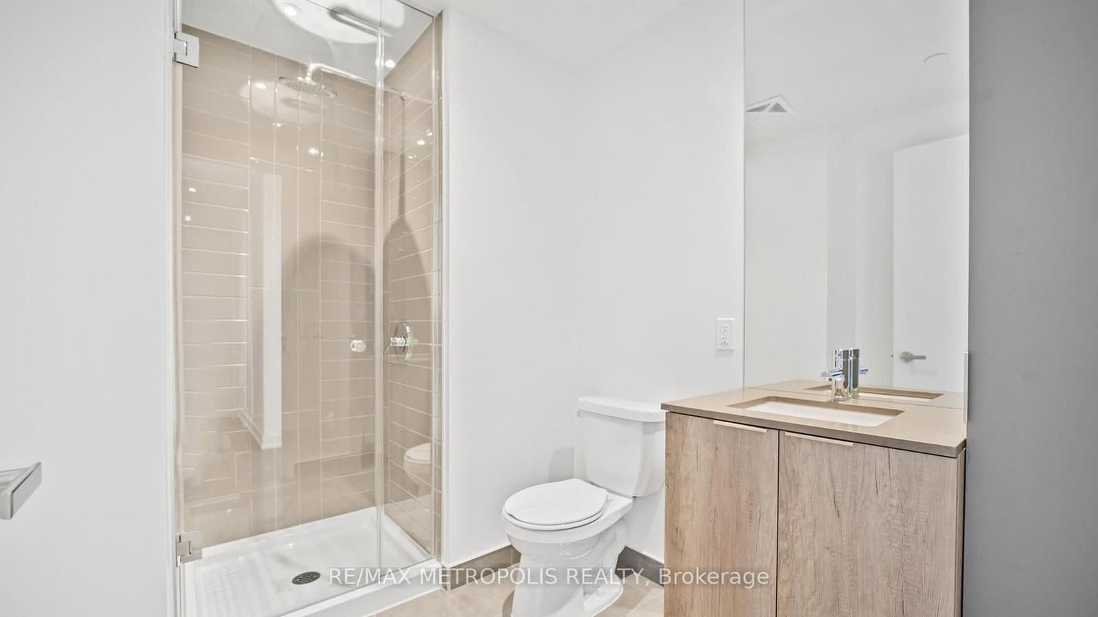 448 Burnhamthorpe Rd W 5611 thumbnail 17