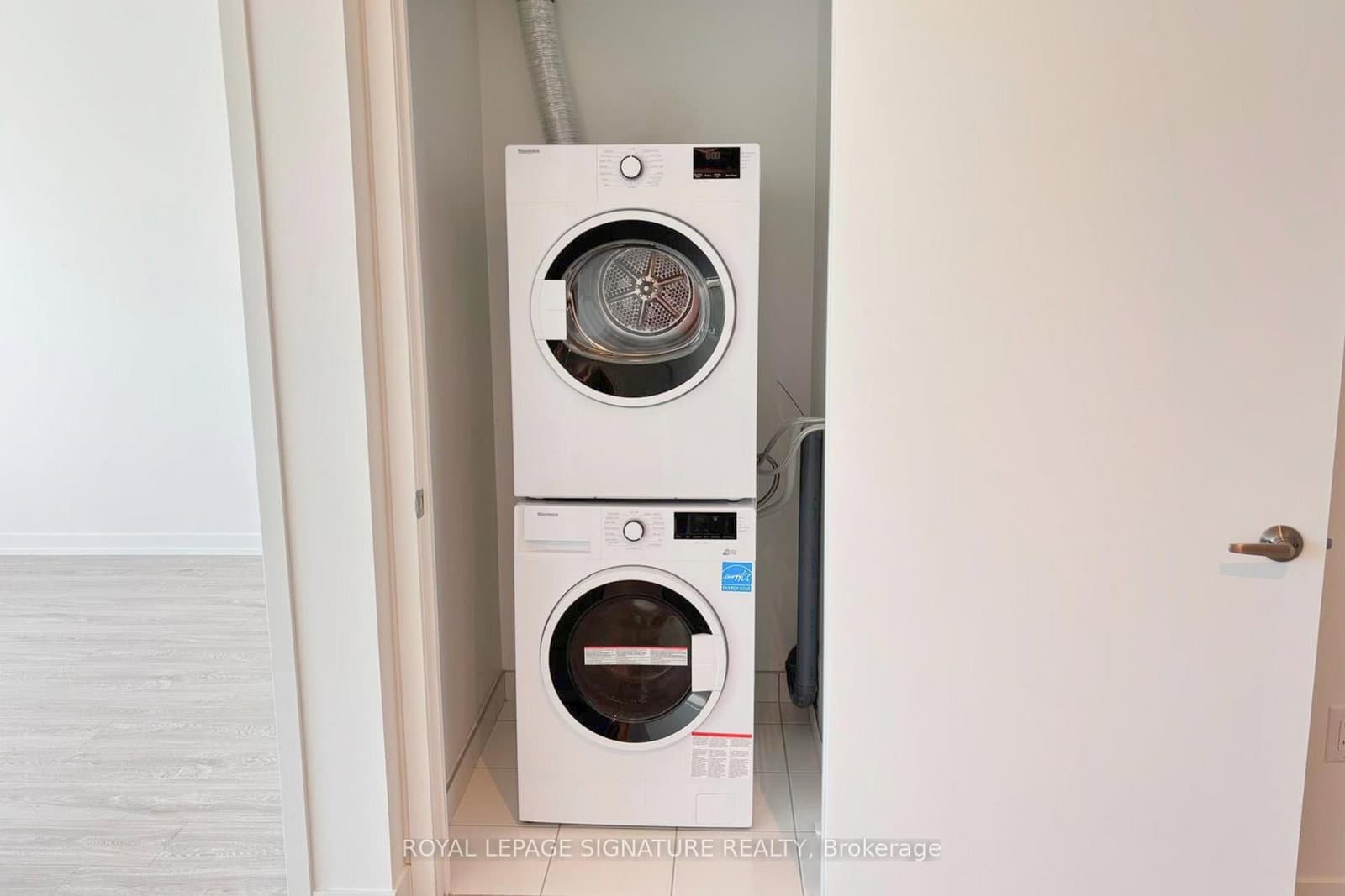 2485 Eglinton Avenue W, Unit 1321 thumbnail 16