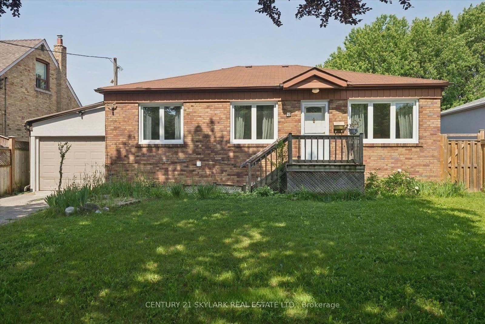 18 Jodphur Avenue, Unit Basement - Image 1