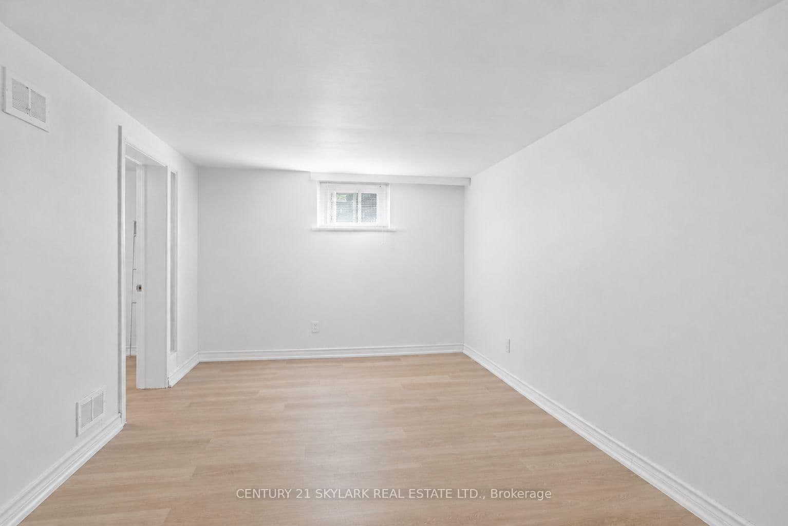 18 Jodphur Avenue, Unit Basement thumbnail 5