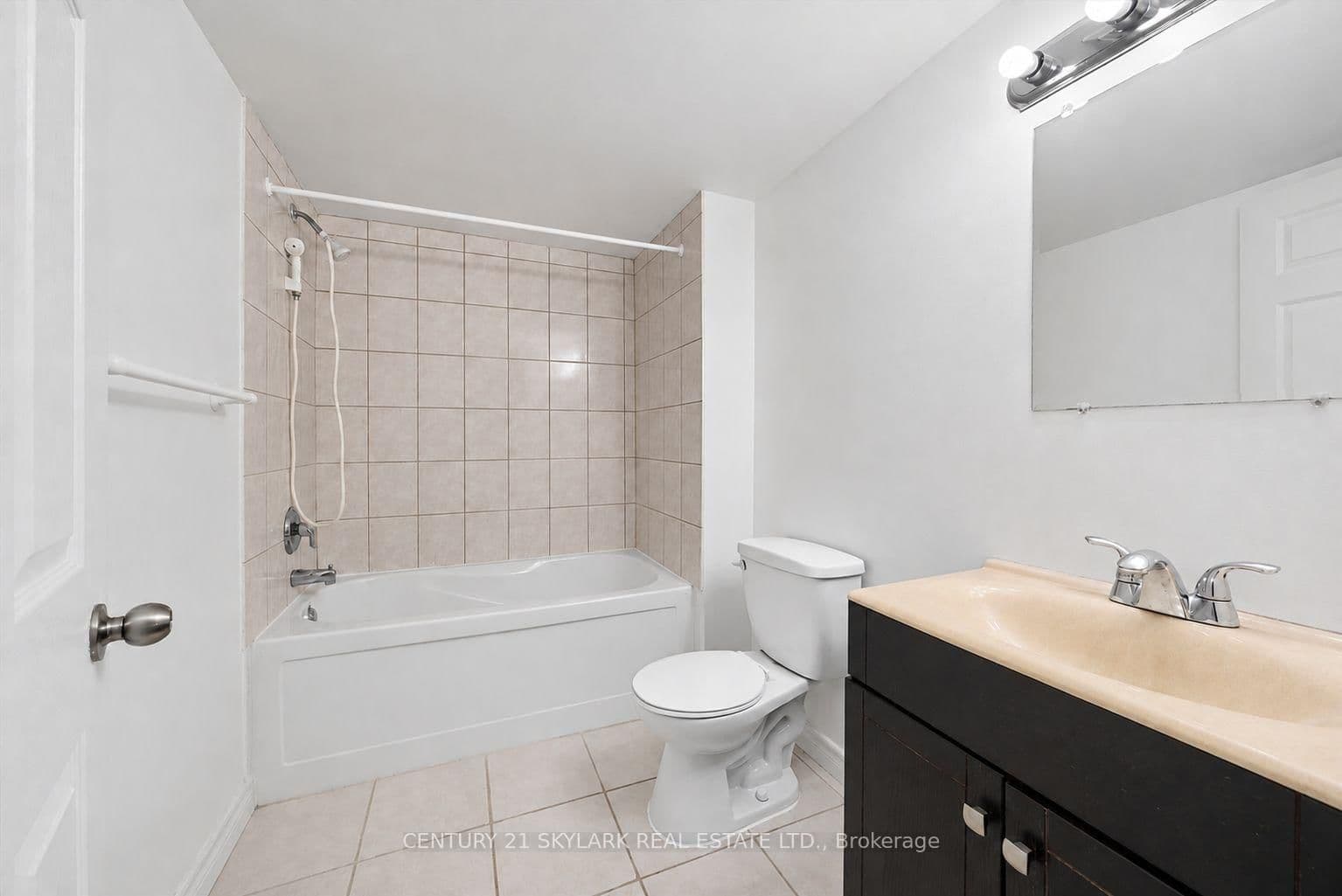 18 Jodphur Avenue, Unit Basement thumbnail 8