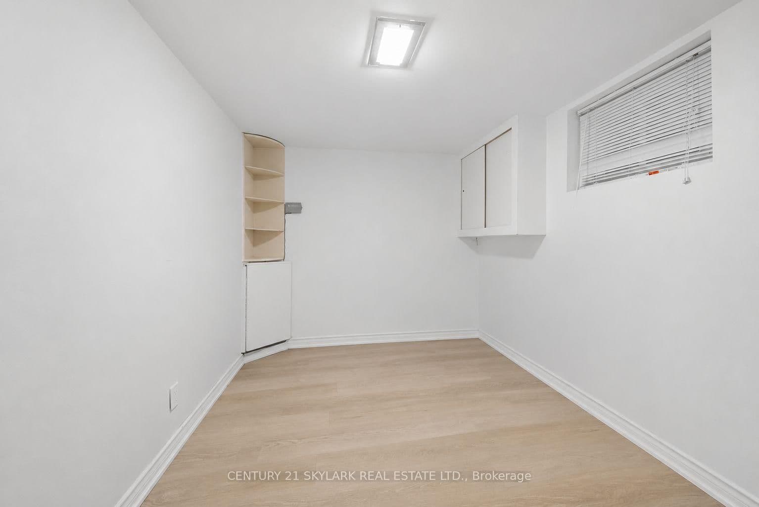 18 Jodphur Avenue, Unit Basement thumbnail 9