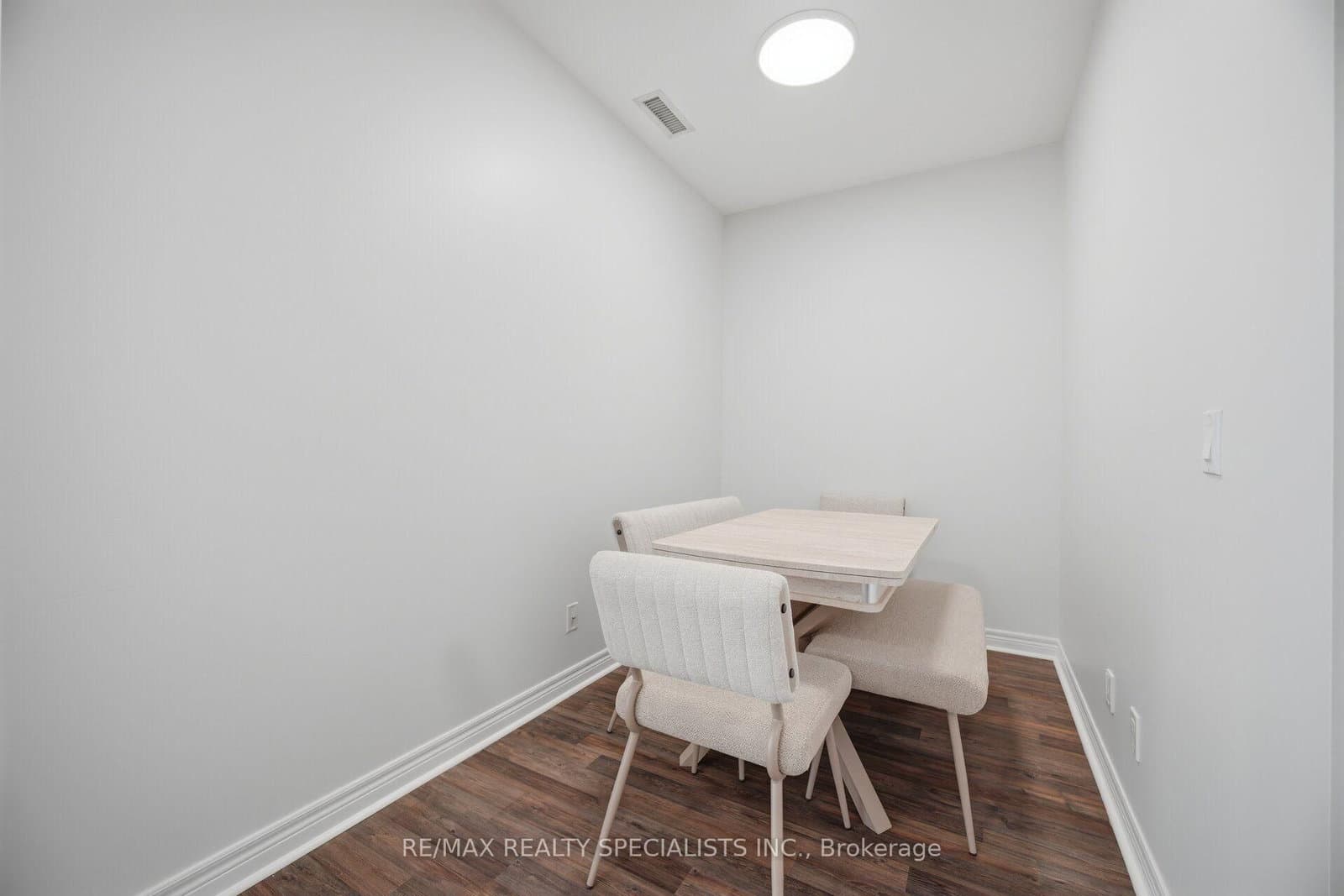 339 Rathburn Road W, Unit PH07 thumbnail 19