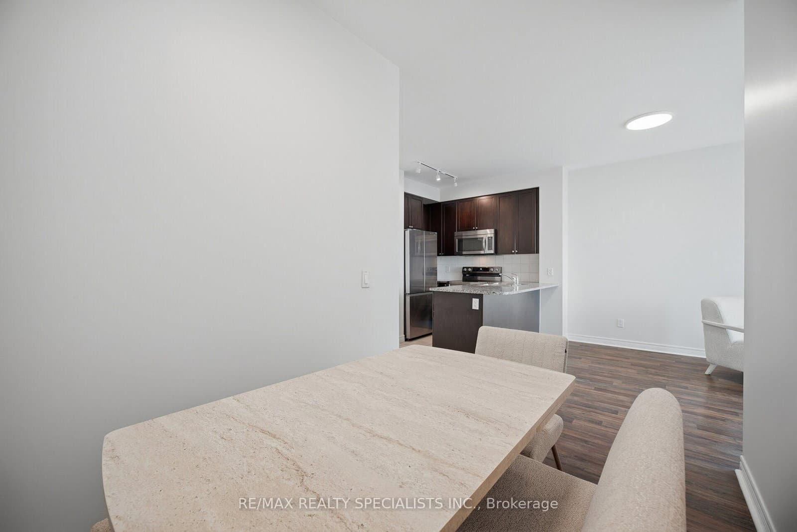 339 Rathburn Road W, Unit PH07 thumbnail 21