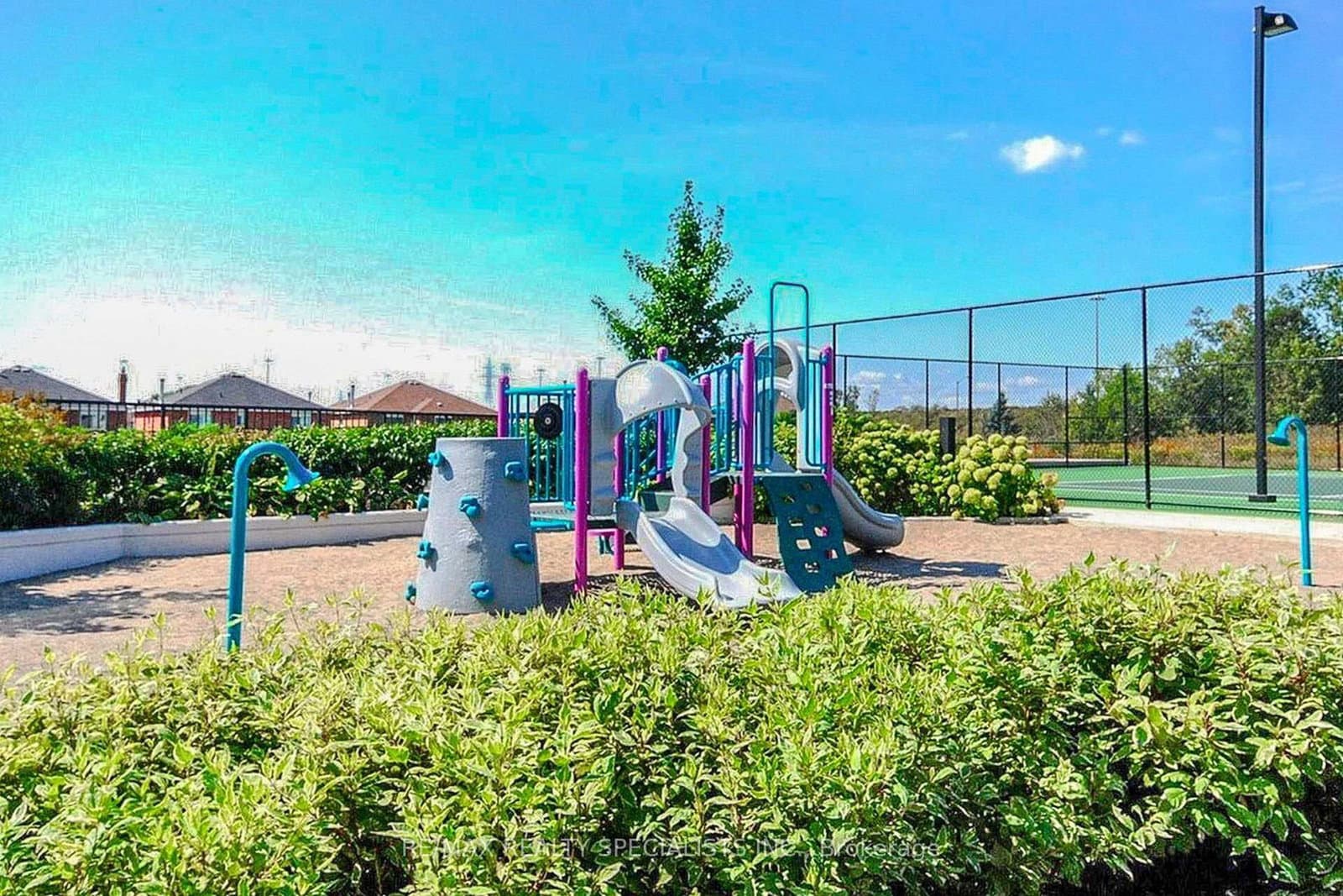339 Rathburn Road W, Unit PH07 thumbnail 50