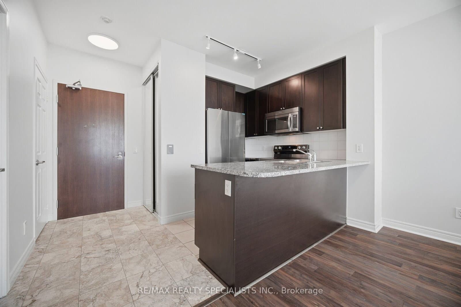 339 Rathburn Road W, Unit PH07 thumbnail 7