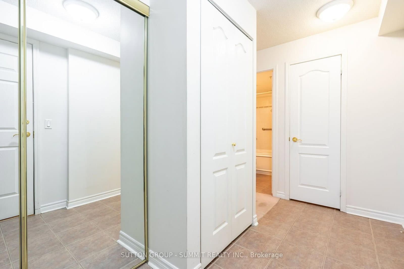 350 PRINCESS ROYAL Drive, Unit 1505 thumbnail 10