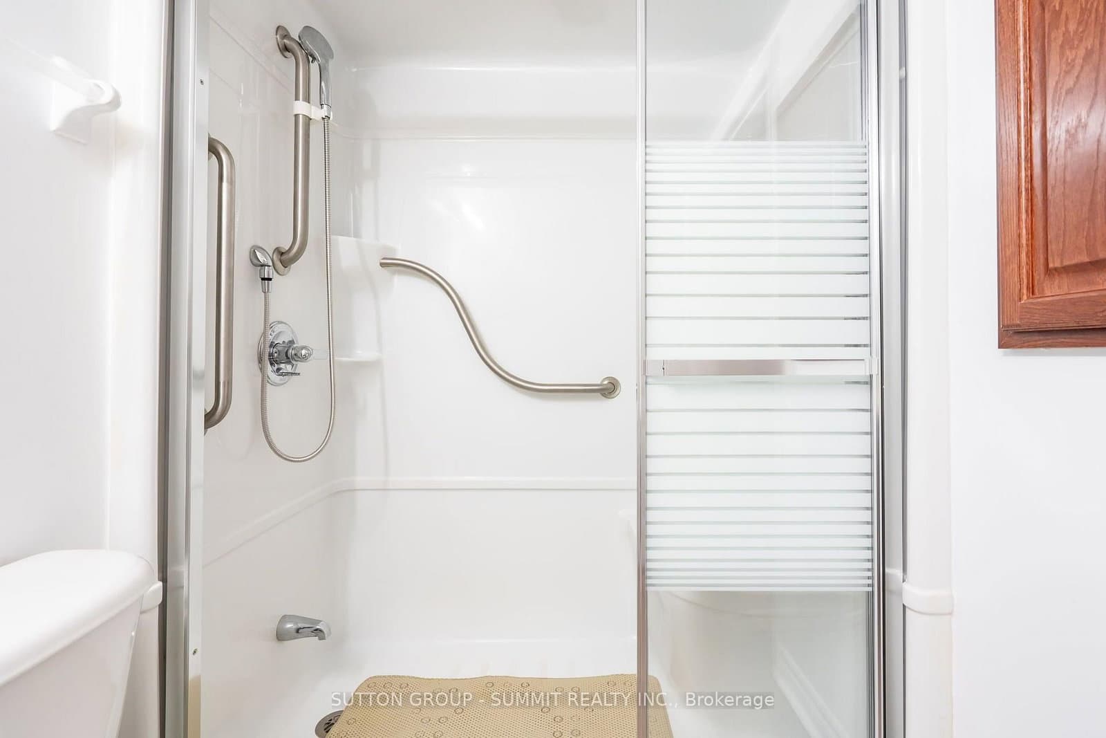 350 PRINCESS ROYAL Drive, Unit 1505 thumbnail 20