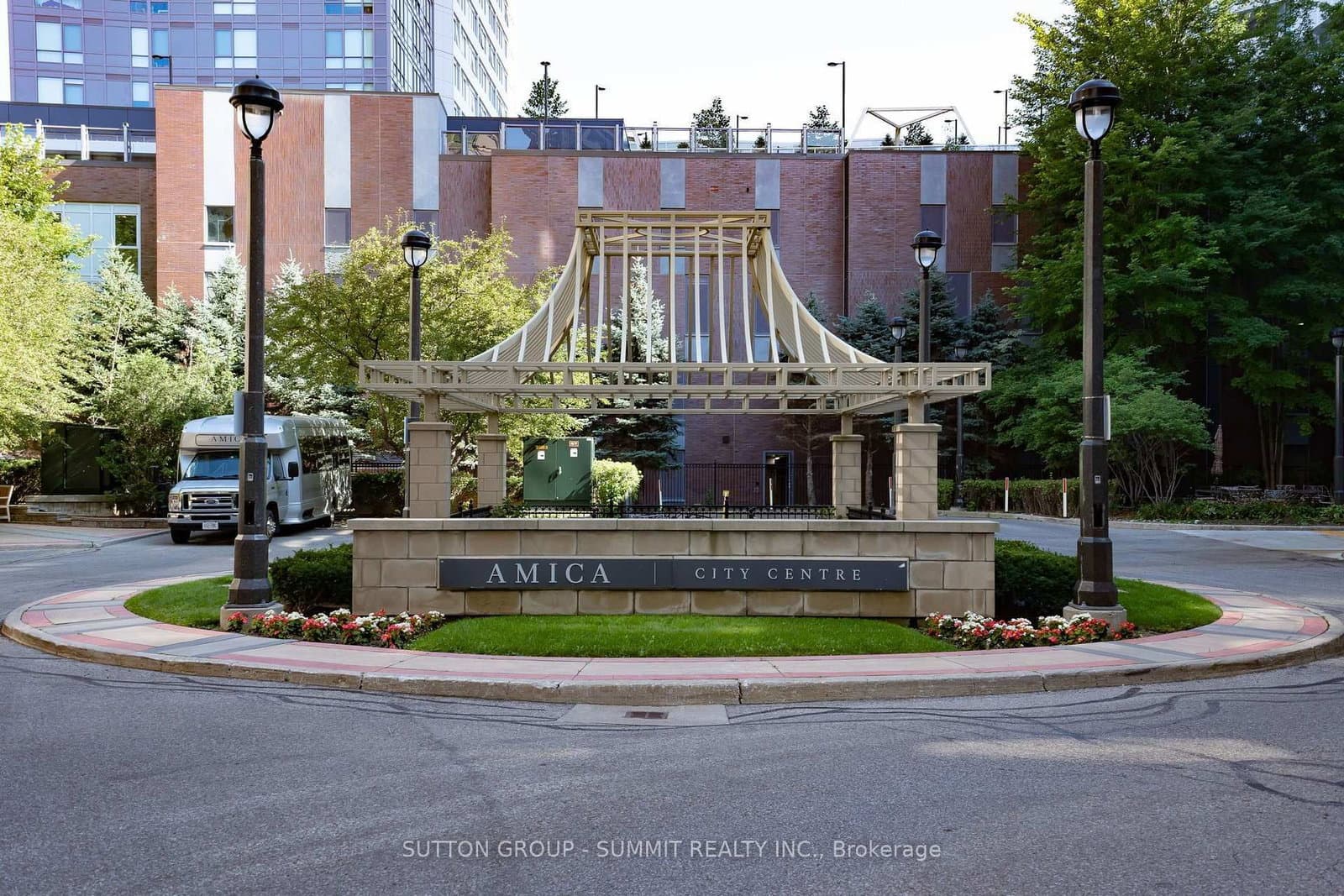350 PRINCESS ROYAL Drive, Unit 1505 thumbnail 3