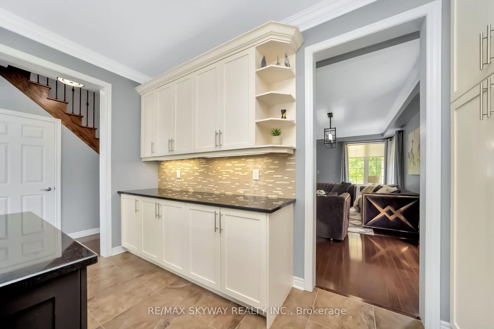 51 Learmont Avenue thumbnail 14