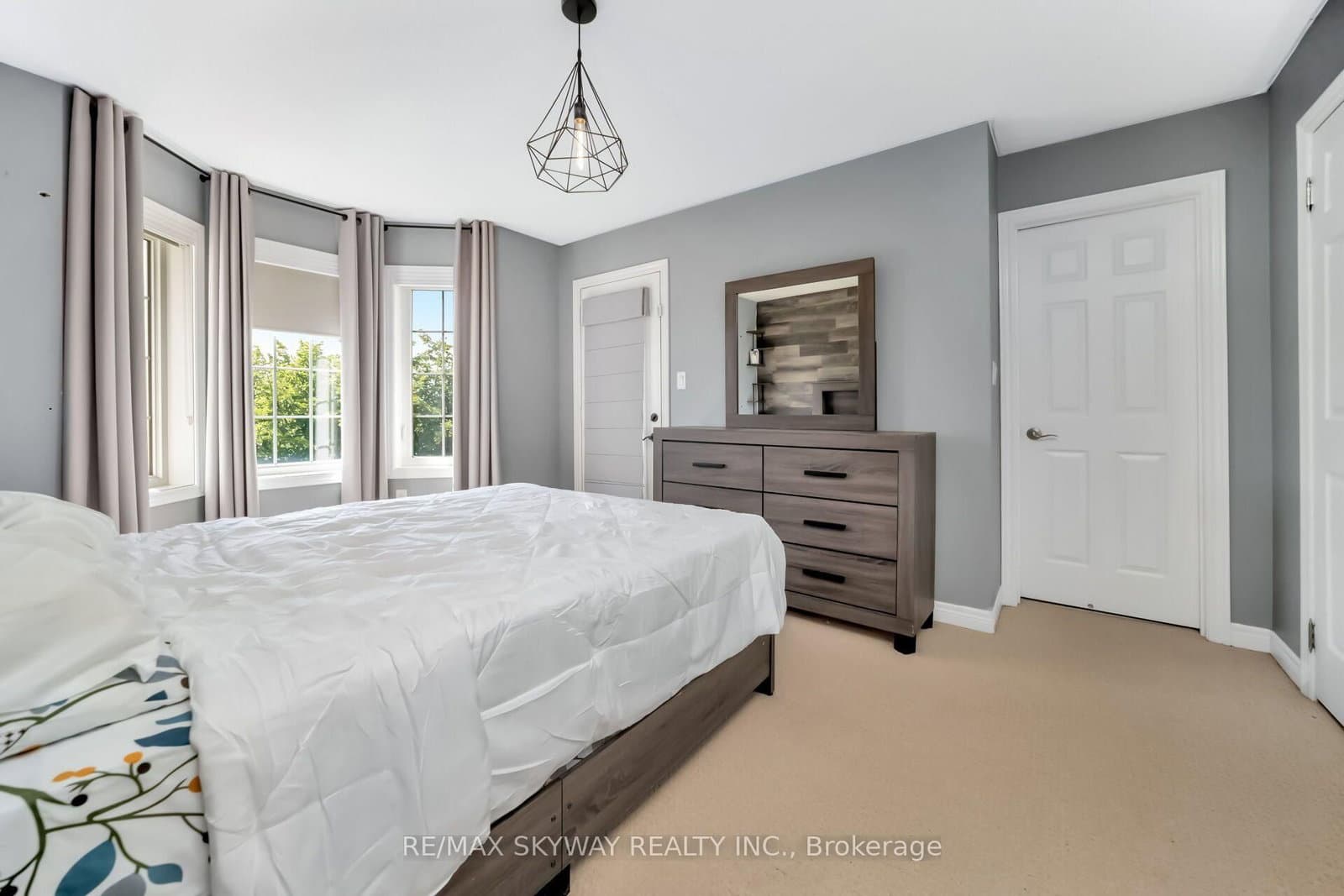 51 Learmont Avenue thumbnail 29