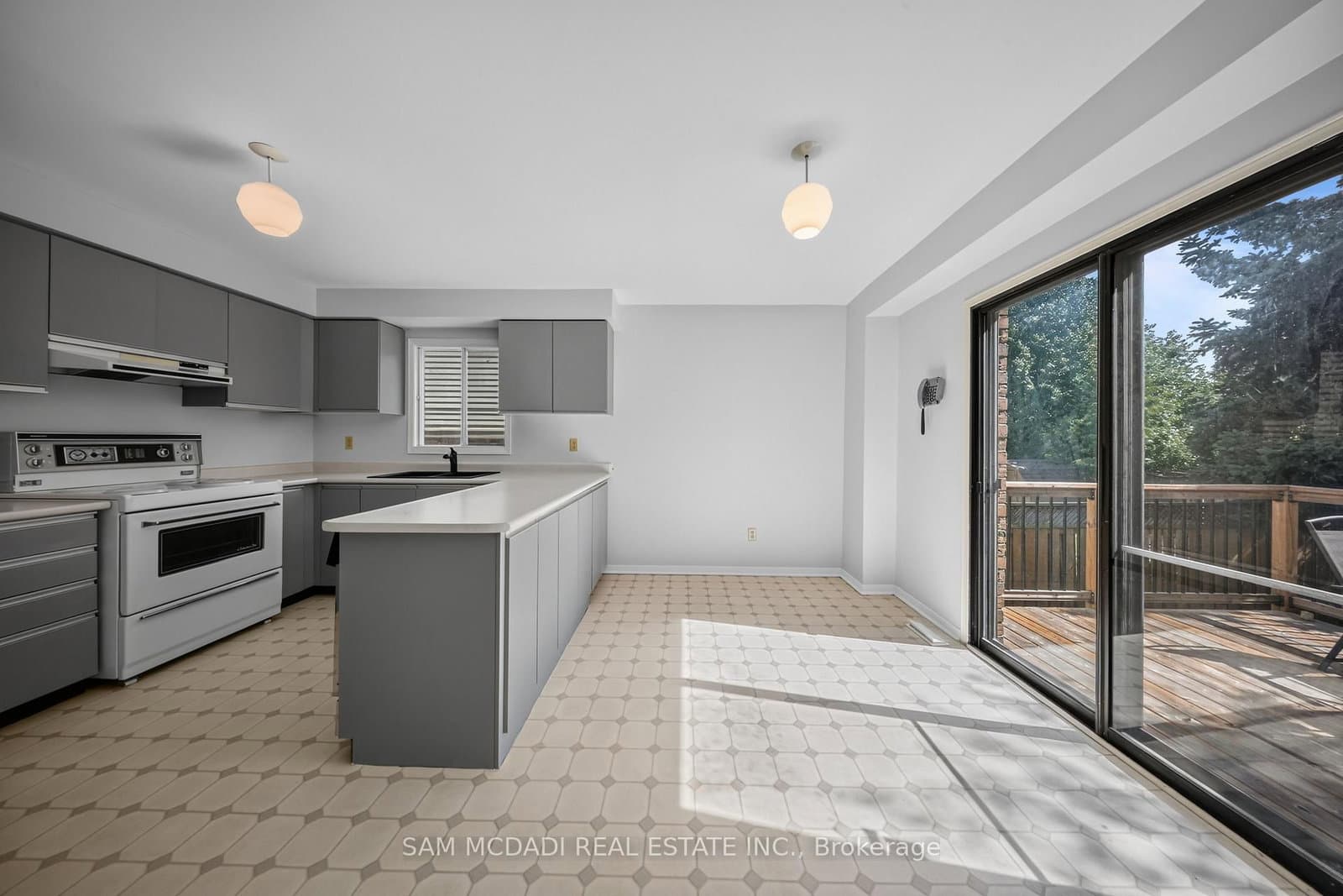 6200 Prairie Circle thumbnail 11
