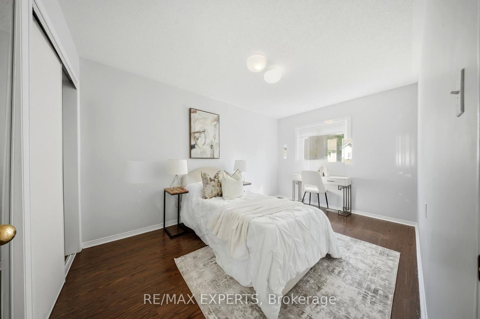 5910 Greensboro Drive, Unit 113 thumbnail 17