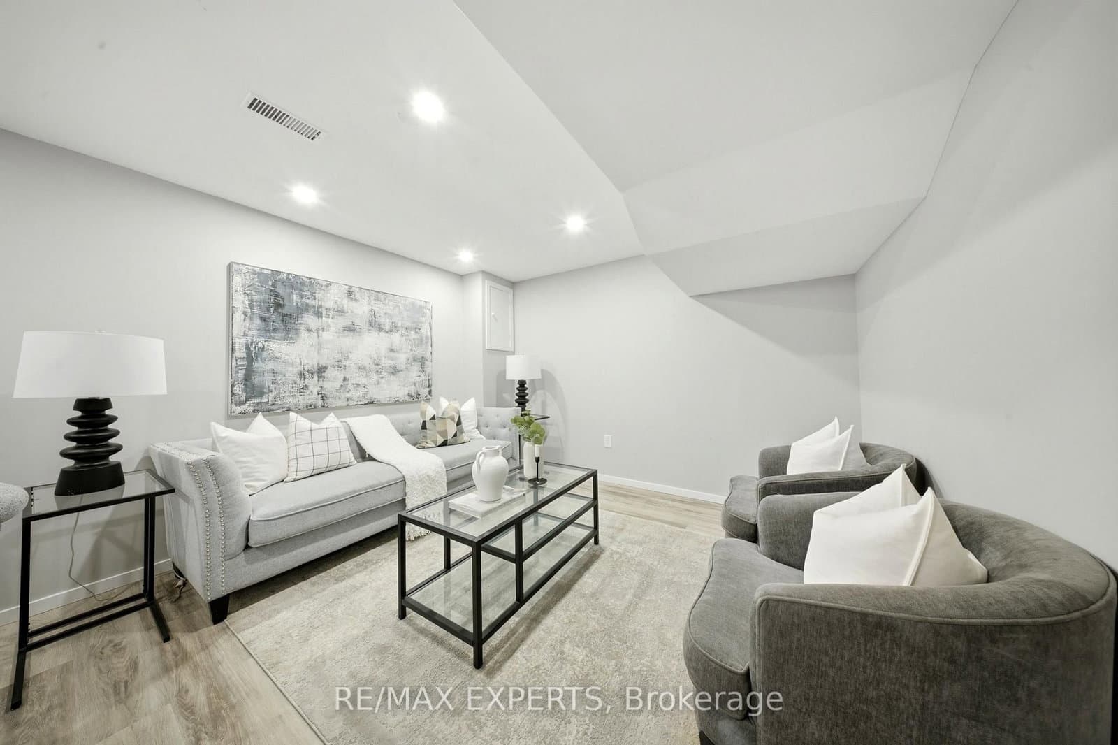 5910 Greensboro Drive, Unit 113 thumbnail 24