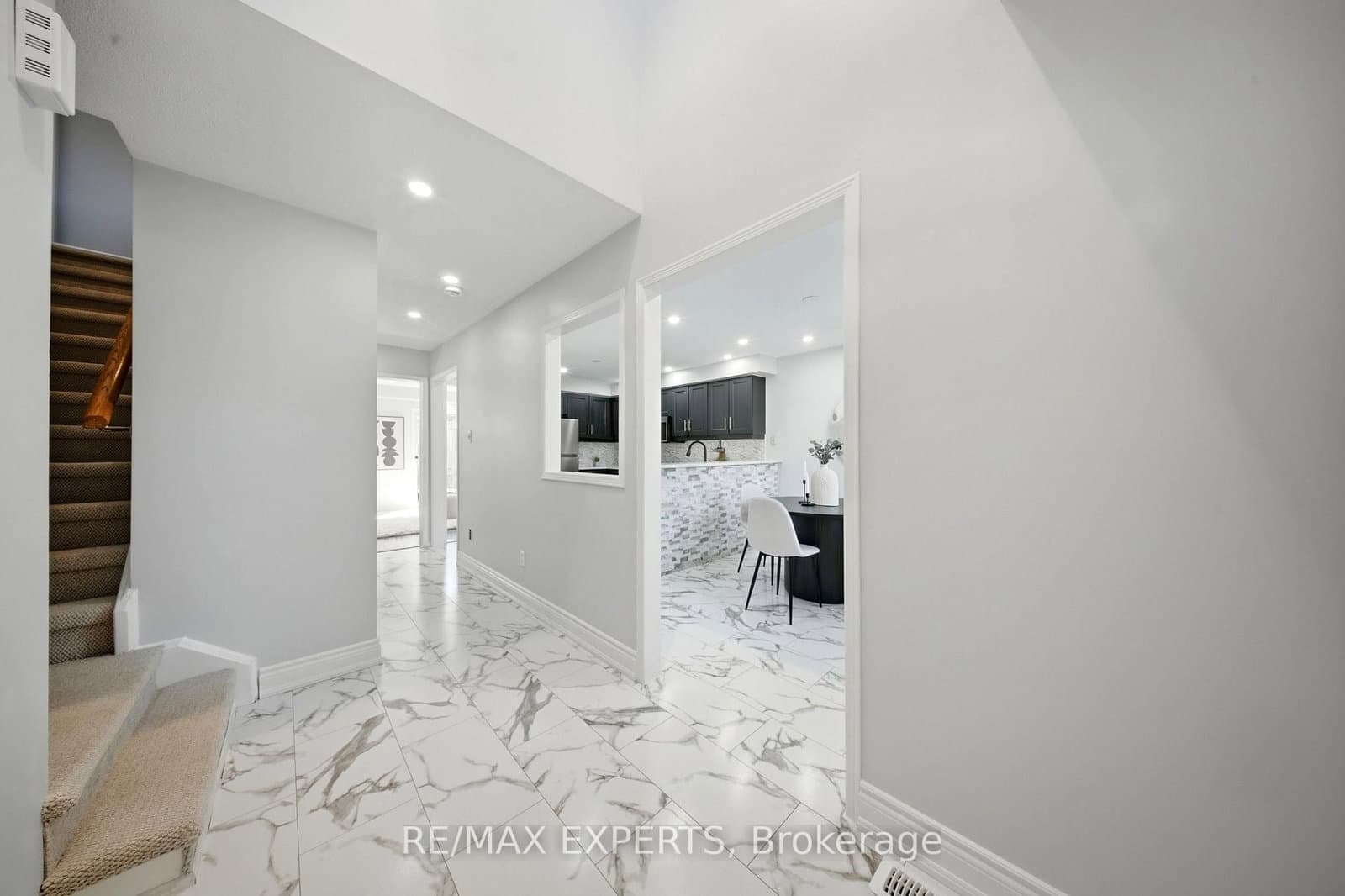 5910 Greensboro Drive, Unit 113 thumbnail 4