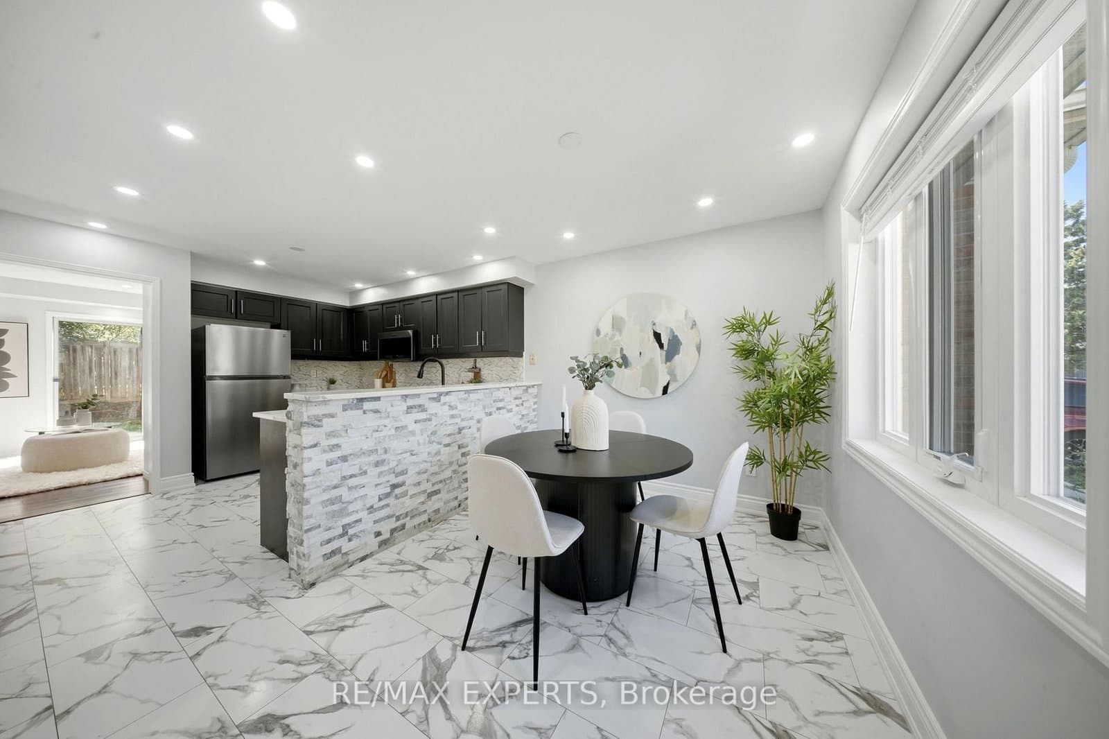 5910 Greensboro Drive, Unit 113 thumbnail 5