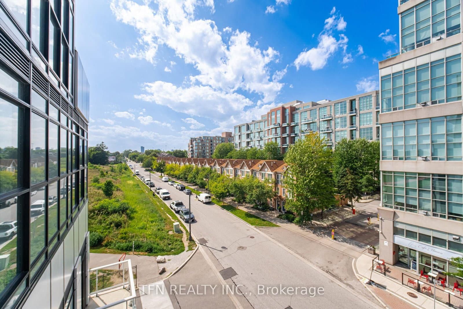 251 Manitoba Street thumbnail 8