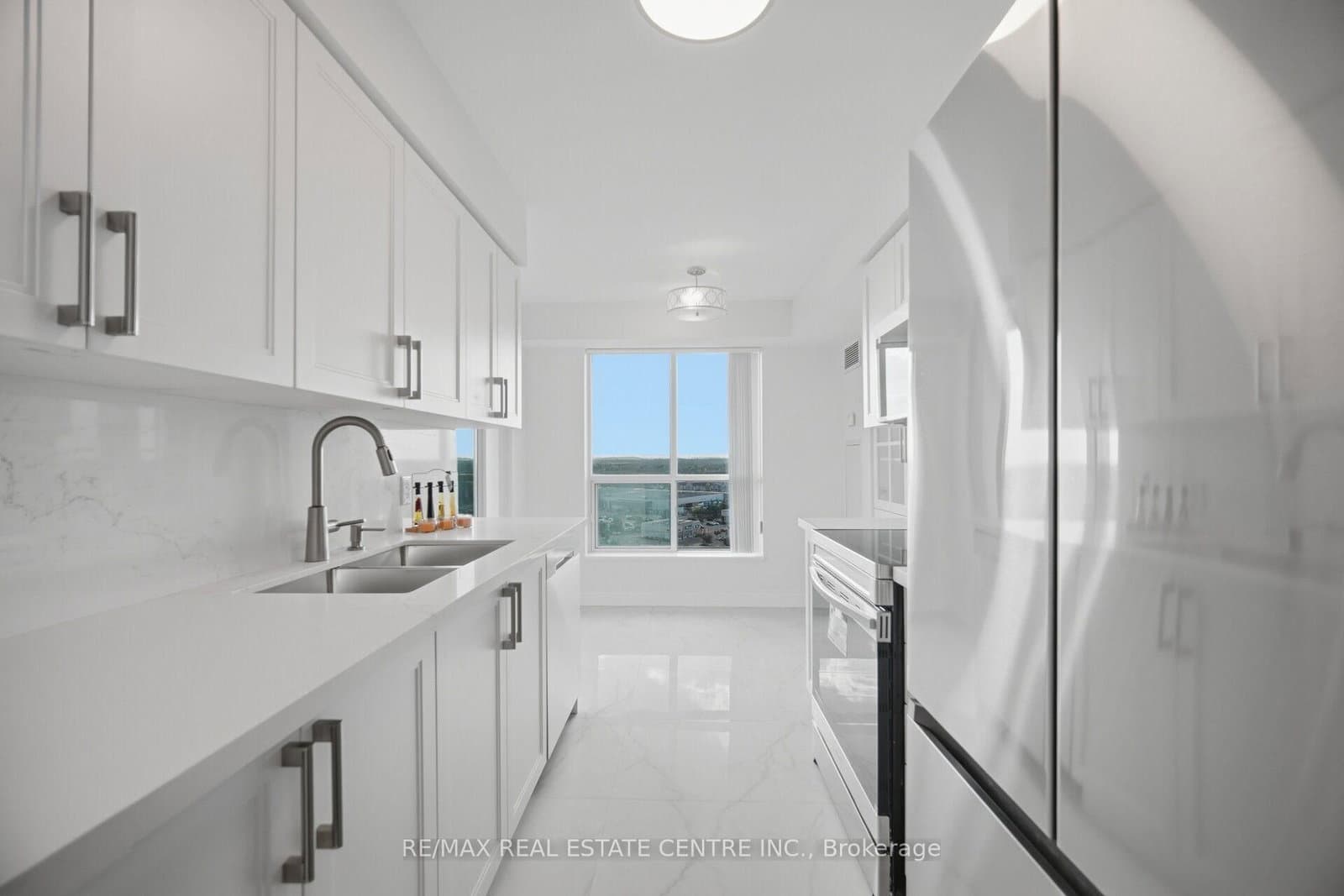 4879 Kimbermount Avenue, Unit 1509 thumbnail 13