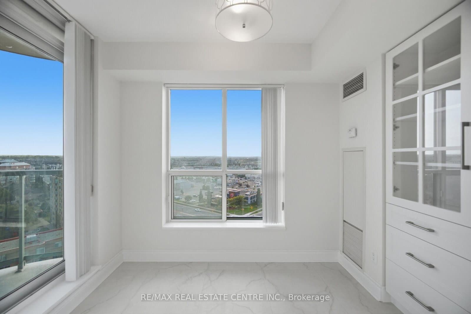 4879 Kimbermount Avenue, Unit 1509 thumbnail 17