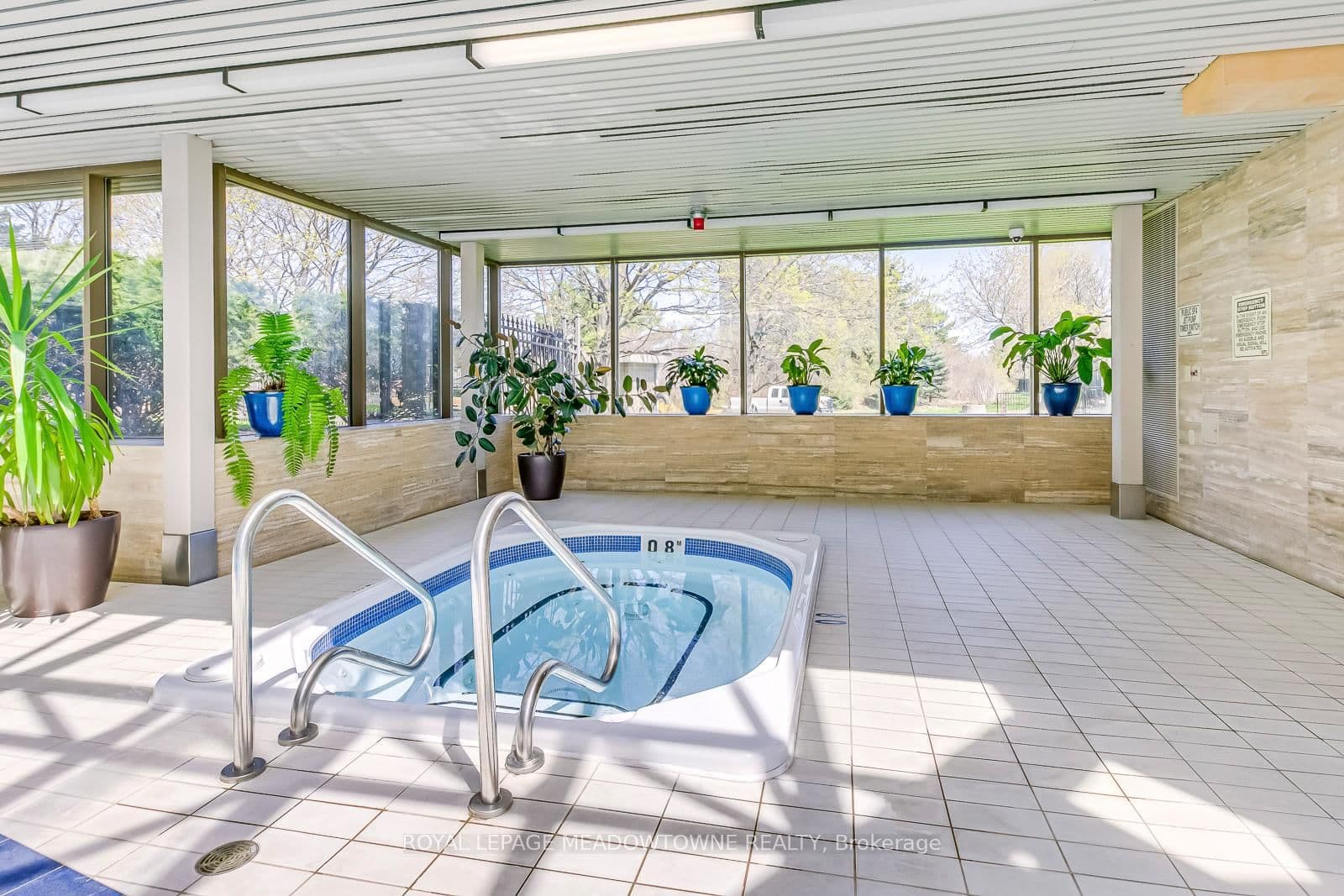 2045 Lakeshore Boulevard W, Unit 2011 thumbnail 25