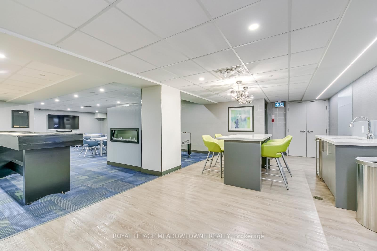 2045 Lakeshore Boulevard W, Unit 2011 thumbnail 29