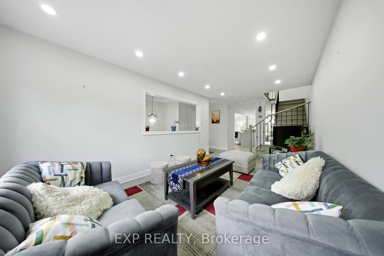 1575 South Parade Court, Unit 19 thumbnail 10