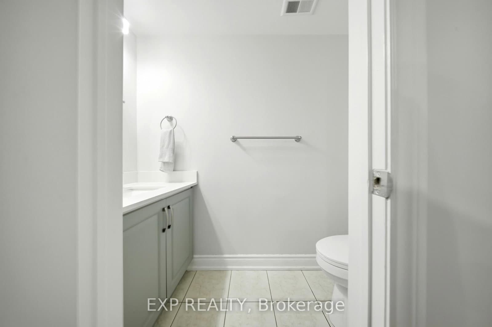 1575 South Parade Court, Unit 19 thumbnail 12