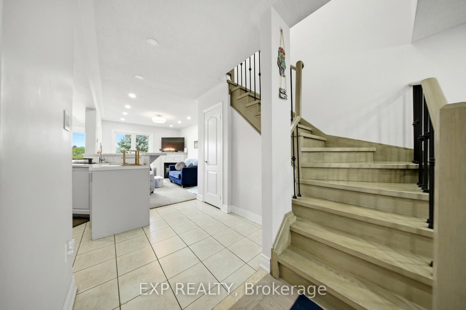 1575 South Parade Court, Unit 19 thumbnail 14
