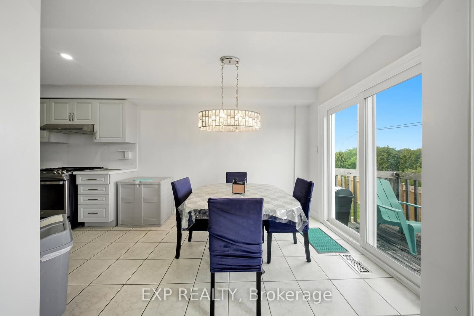 1575 South Parade Court, Unit 19 thumbnail 20