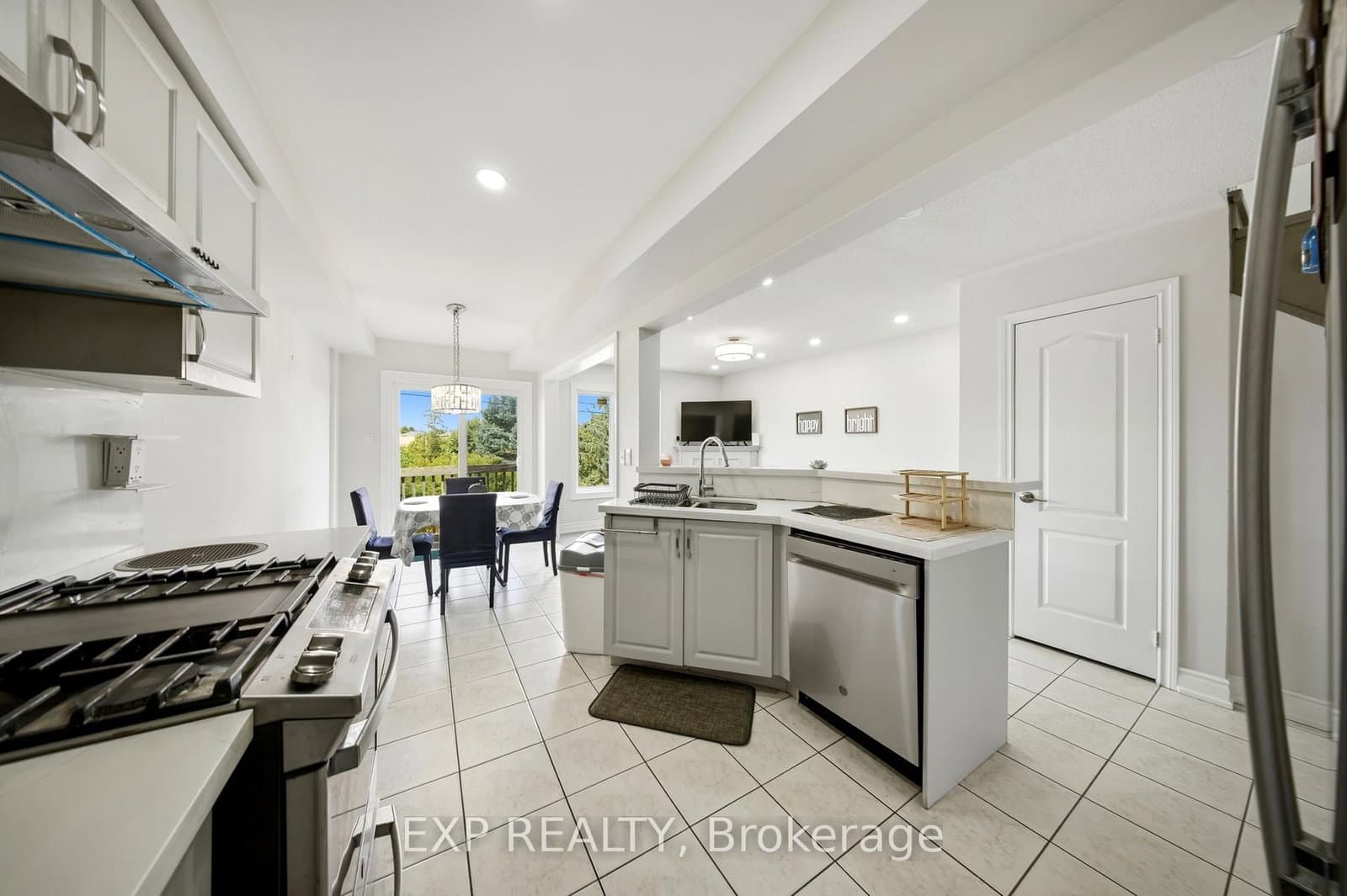 1575 South Parade Court, Unit 19 thumbnail 22