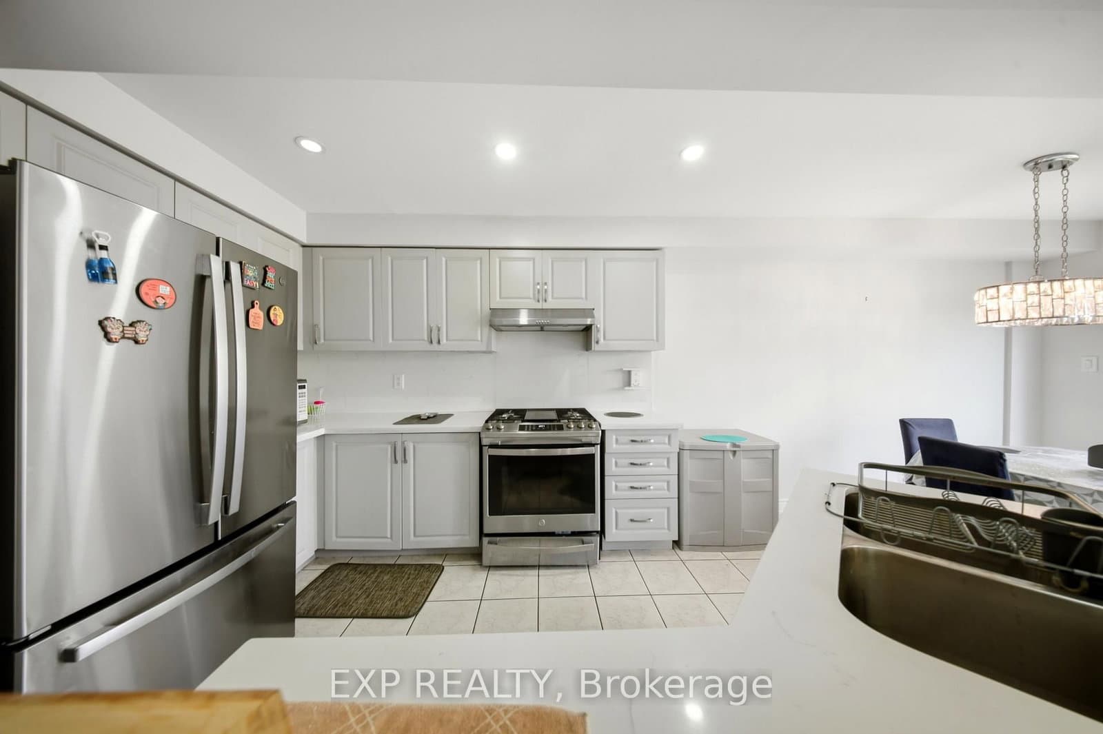 1575 South Parade Court, Unit 19 thumbnail 23
