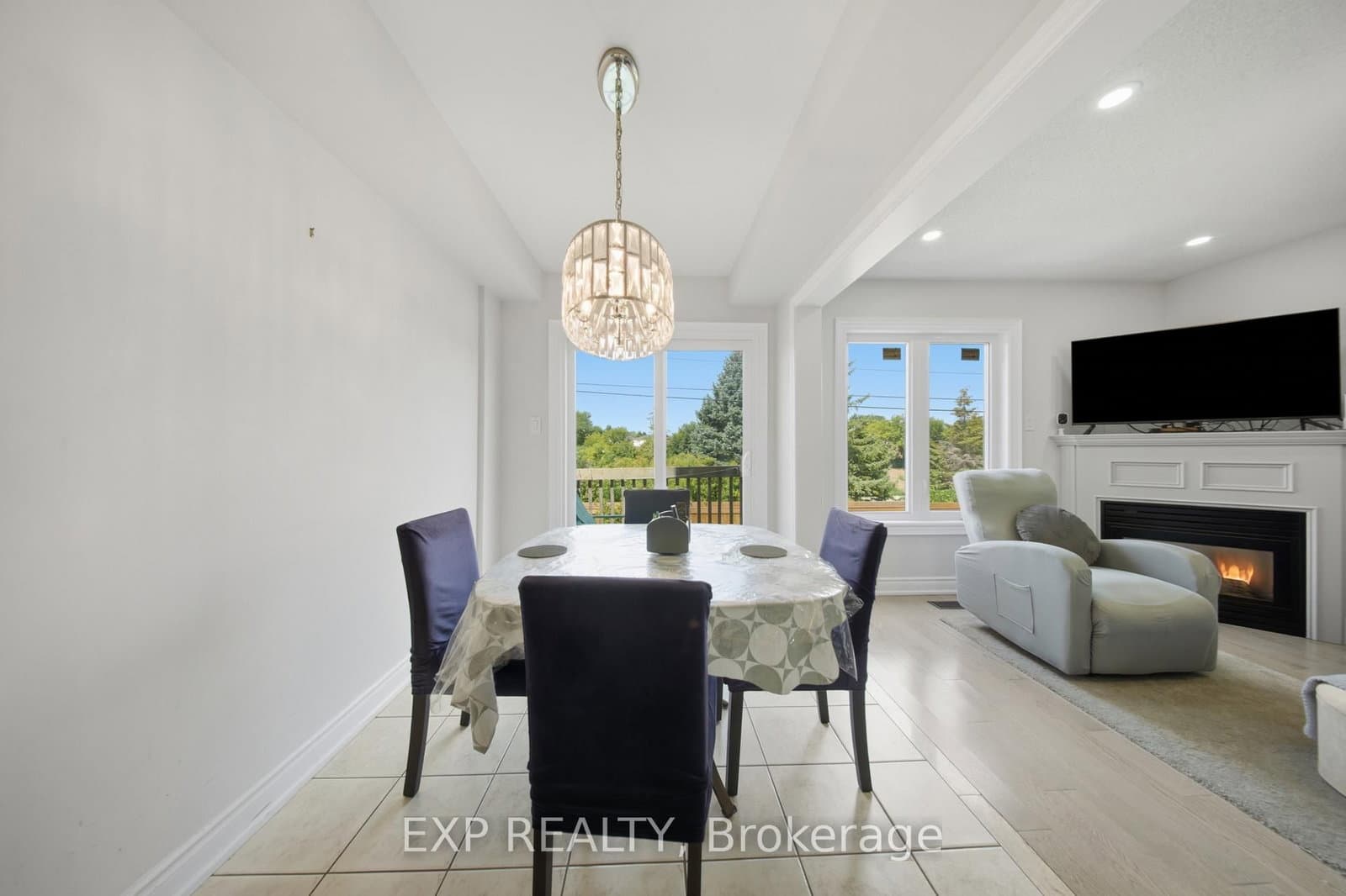 1575 South Parade Court, Unit 19 thumbnail 24