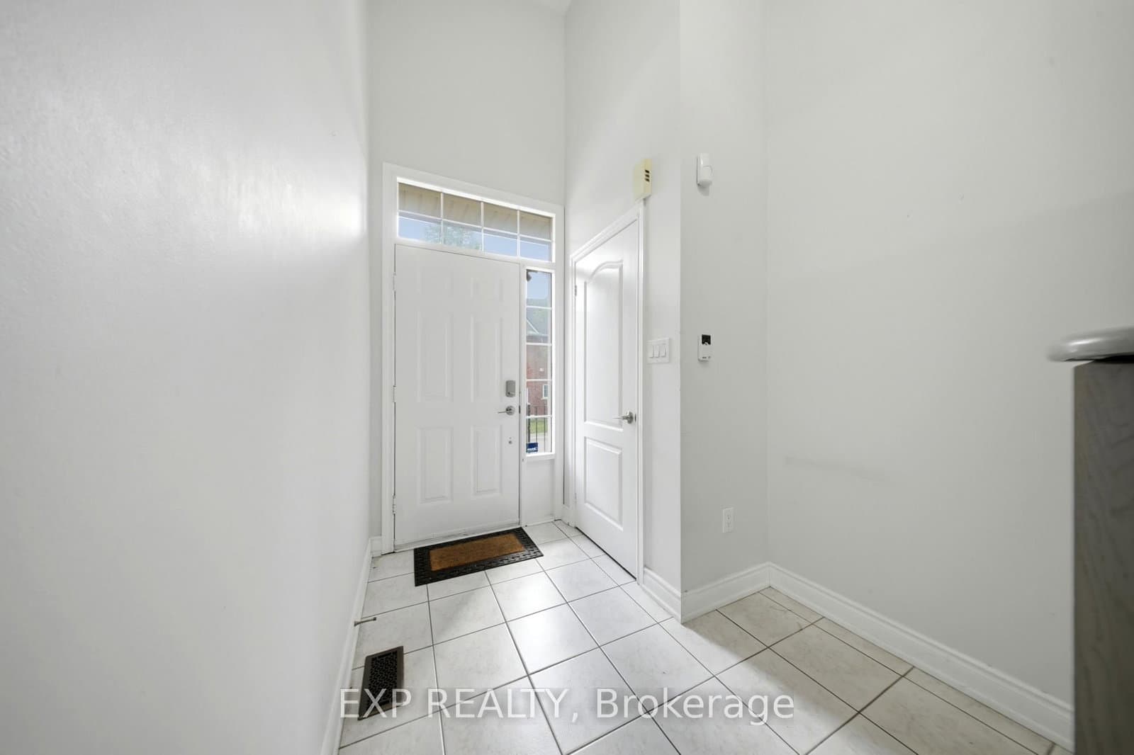 1575 South Parade Court, Unit 19 thumbnail 4