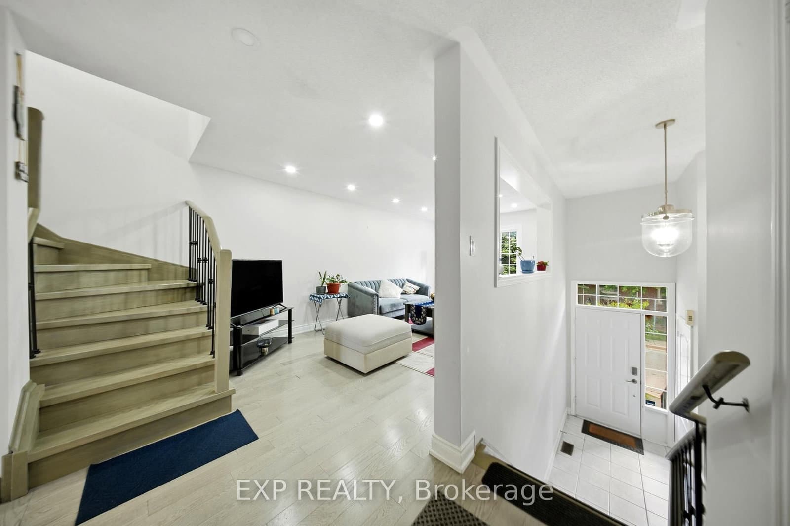 1575 South Parade Court, Unit 19 thumbnail 7