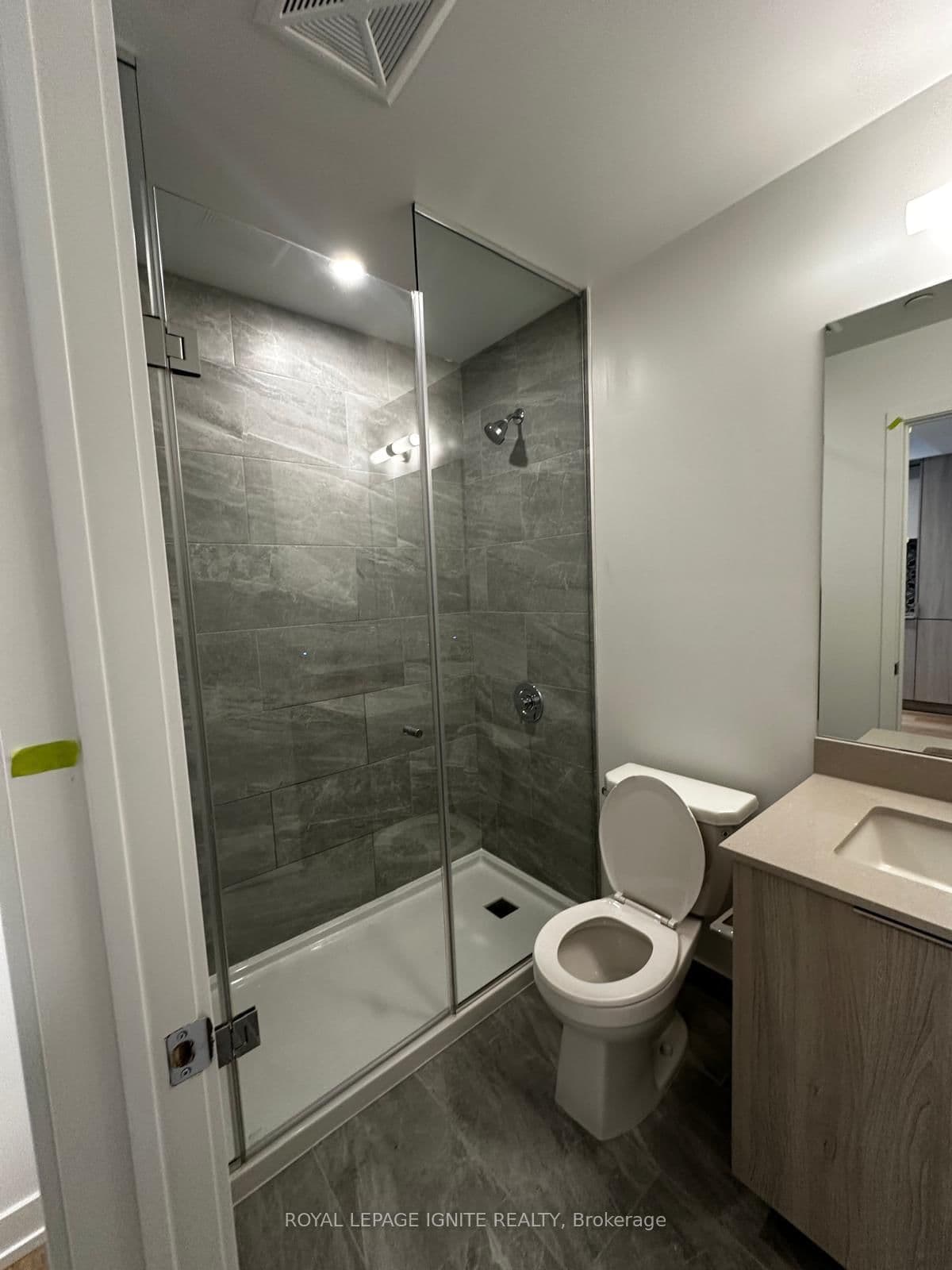 395 Square One Drive, Unit 1307 thumbnail 17