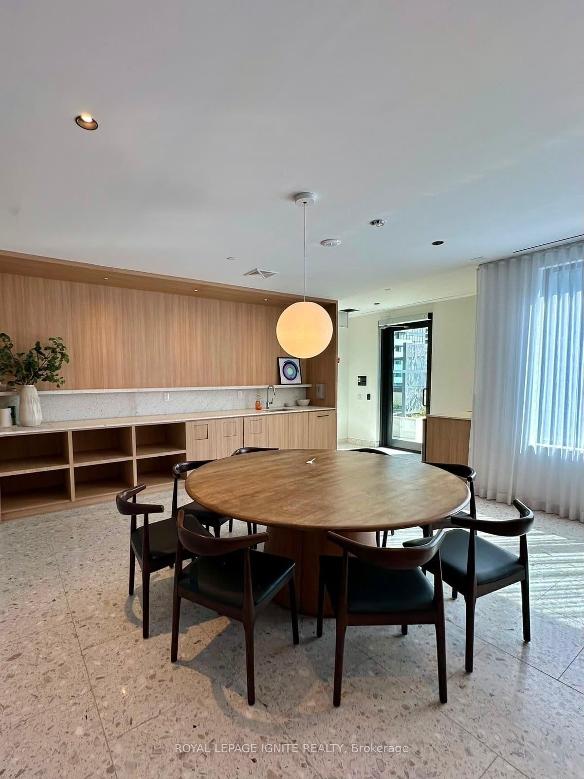 395 Square One Drive, Unit 1307 thumbnail 25