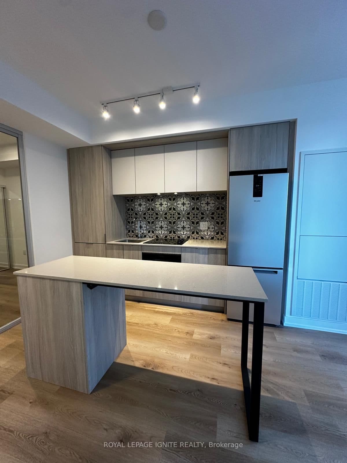395 Square One Drive, Unit 1307 thumbnail 3