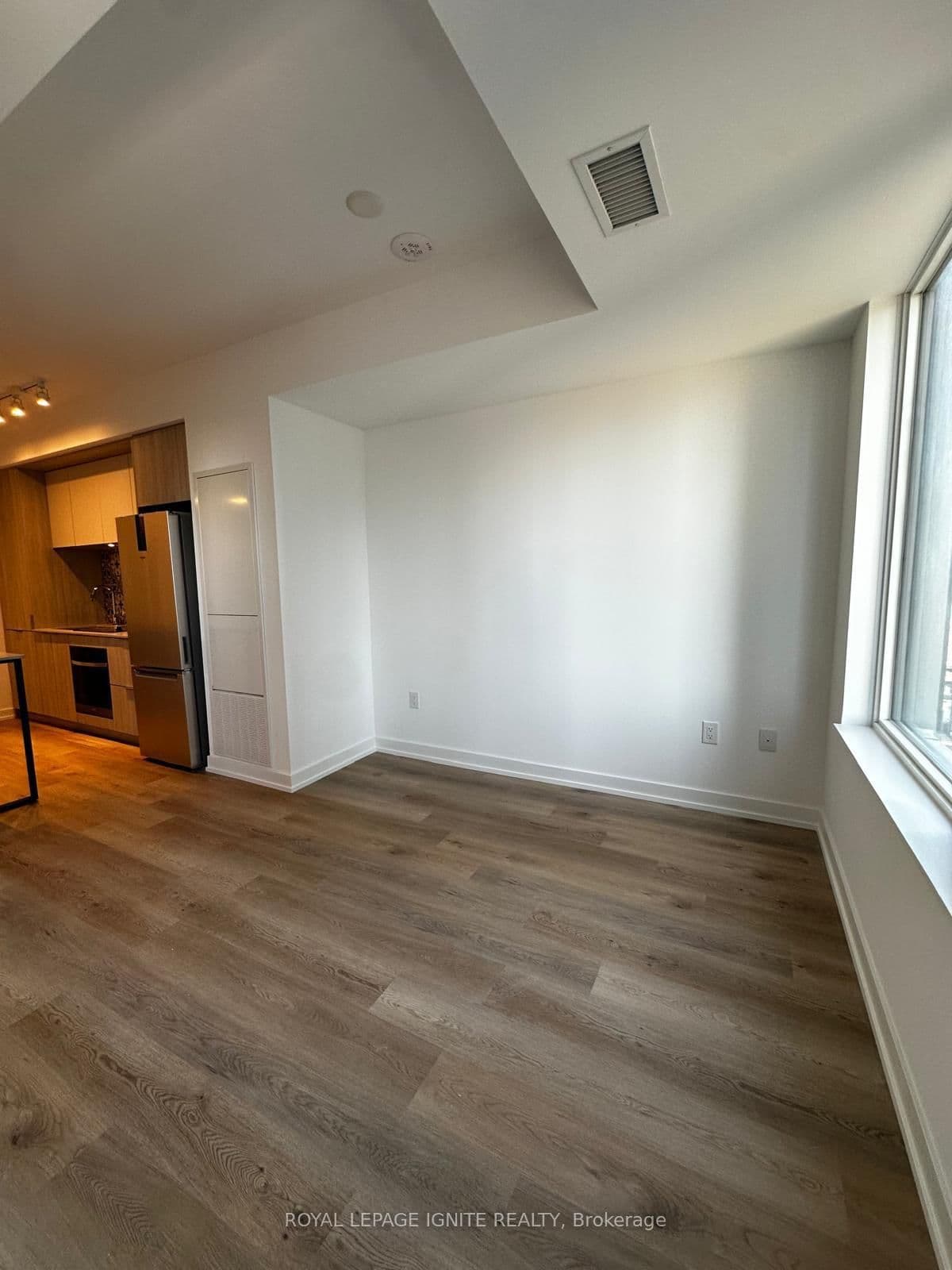 395 Square One Drive, Unit 1307 thumbnail 7