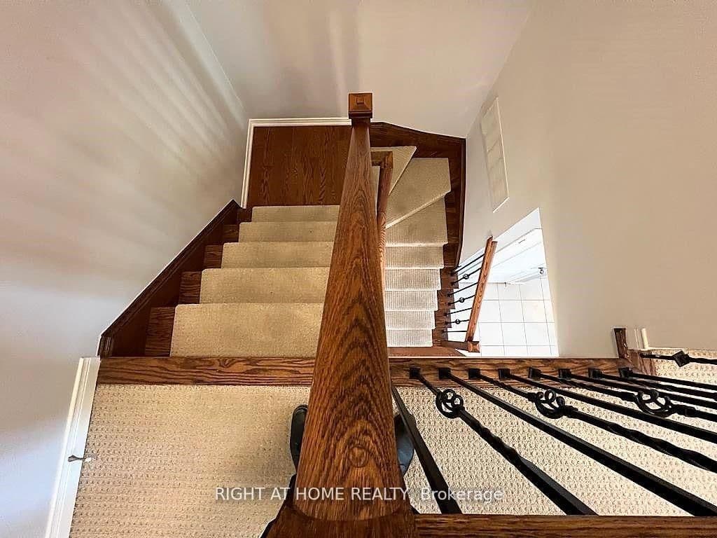 35 Hays Boulevard, Unit 10 thumbnail 12