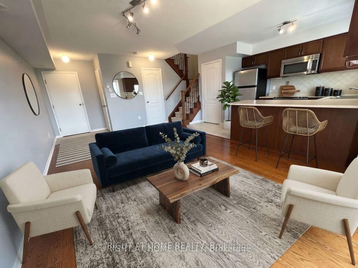 35 Hays Boulevard, Unit 10 thumbnail 4