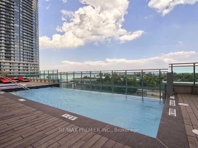 33 Shore Breeze Drive, Unit 1006 thumbnail 7