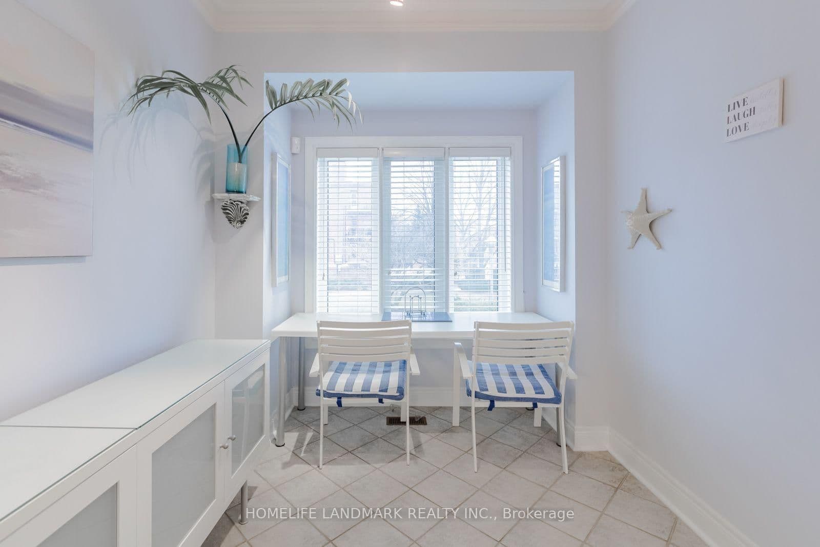 2283 W Lake Shore Boulevard W, Unit B thumbnail 11