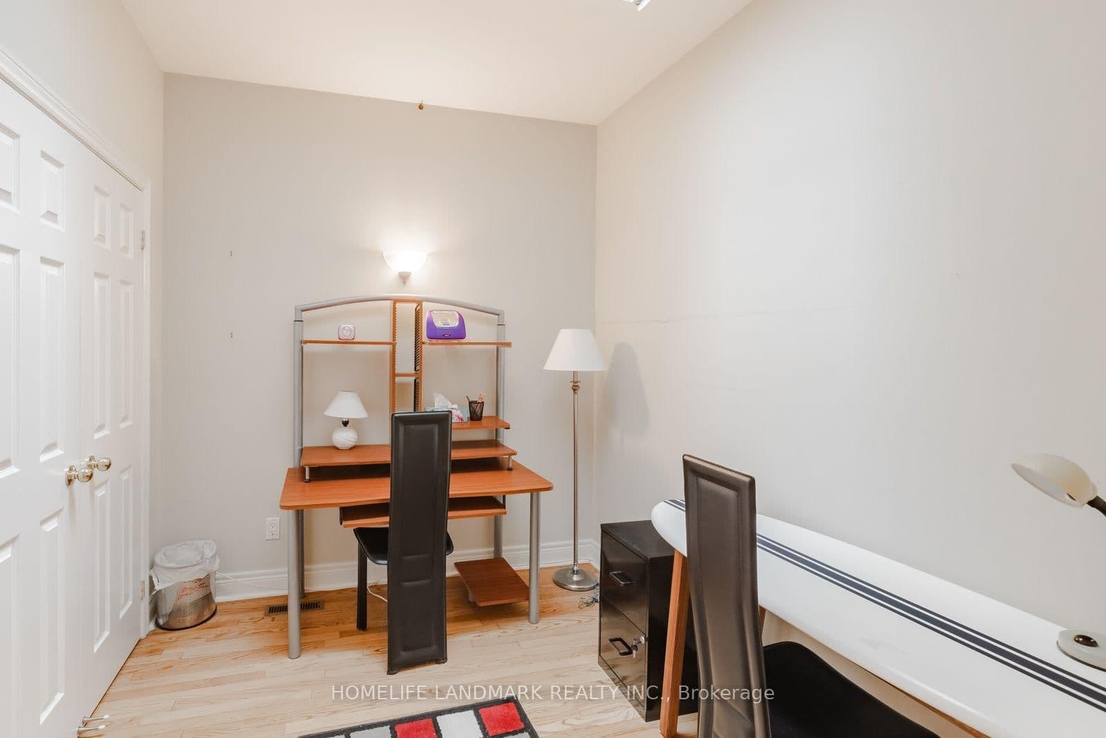 2283 W Lake Shore Boulevard W, Unit B thumbnail 21