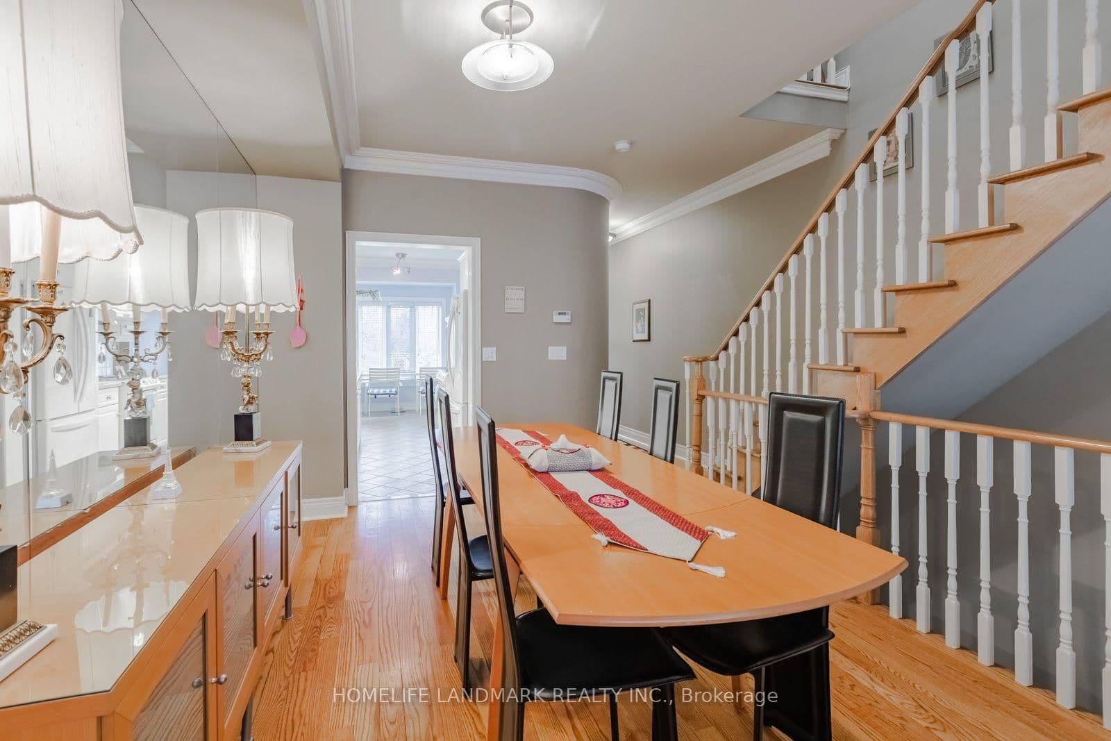 2283 W Lake Shore Boulevard W, Unit B thumbnail 9