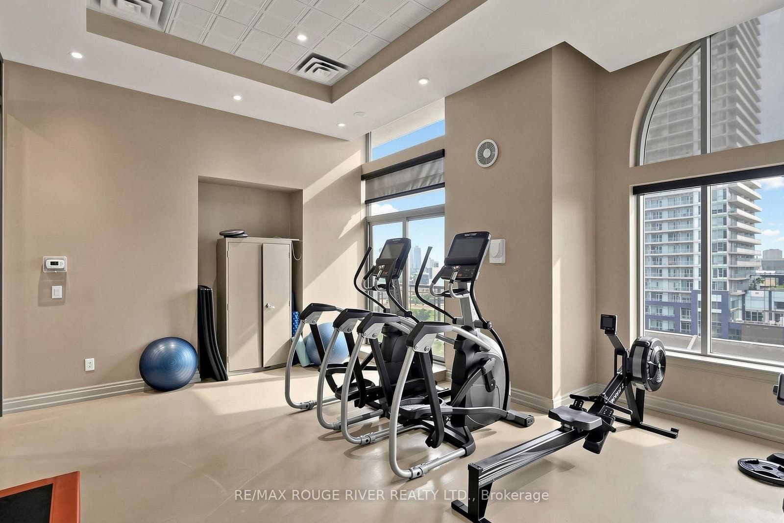 385 Prince Of Wales Drive, Unit 2903 thumbnail 37