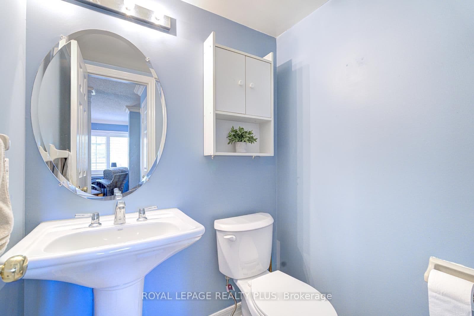 5658 Glen Erin Drive, Unit 1 thumbnail 22